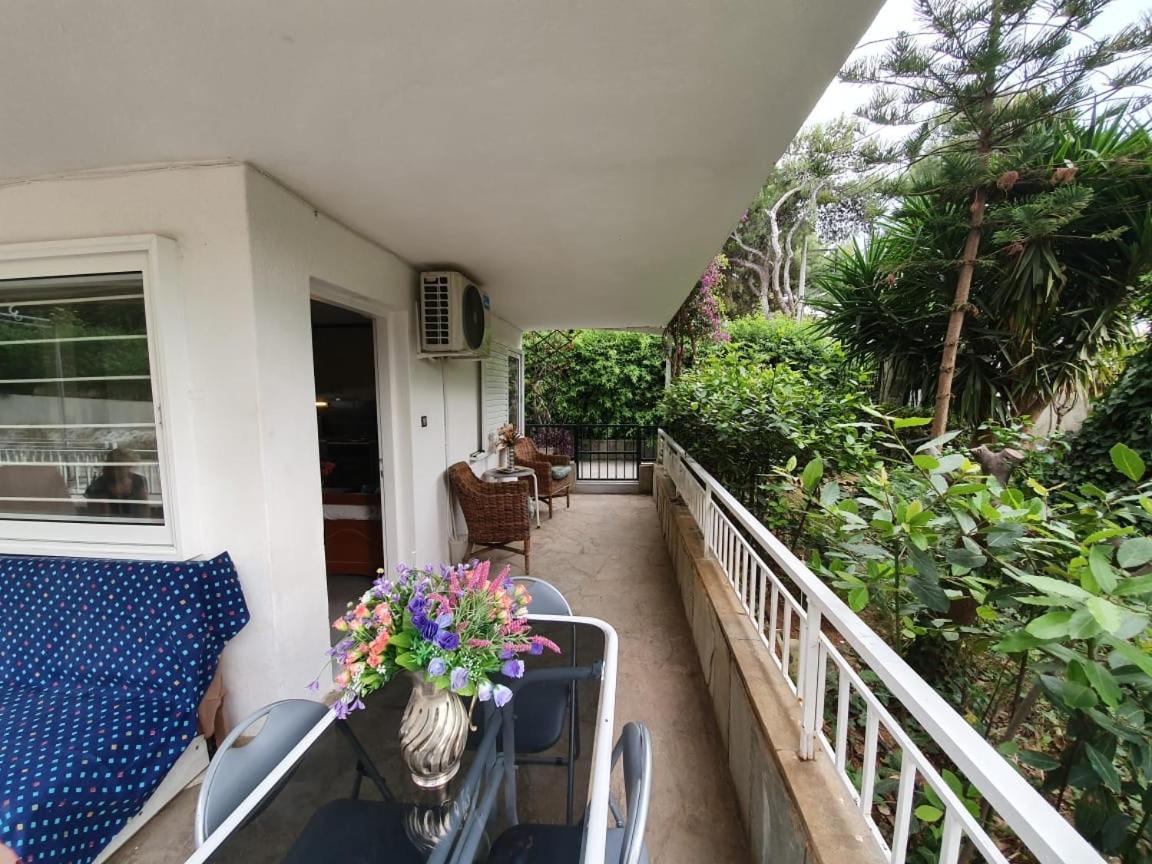 Sea & City Mary'S Residence 雅典 外观 照片