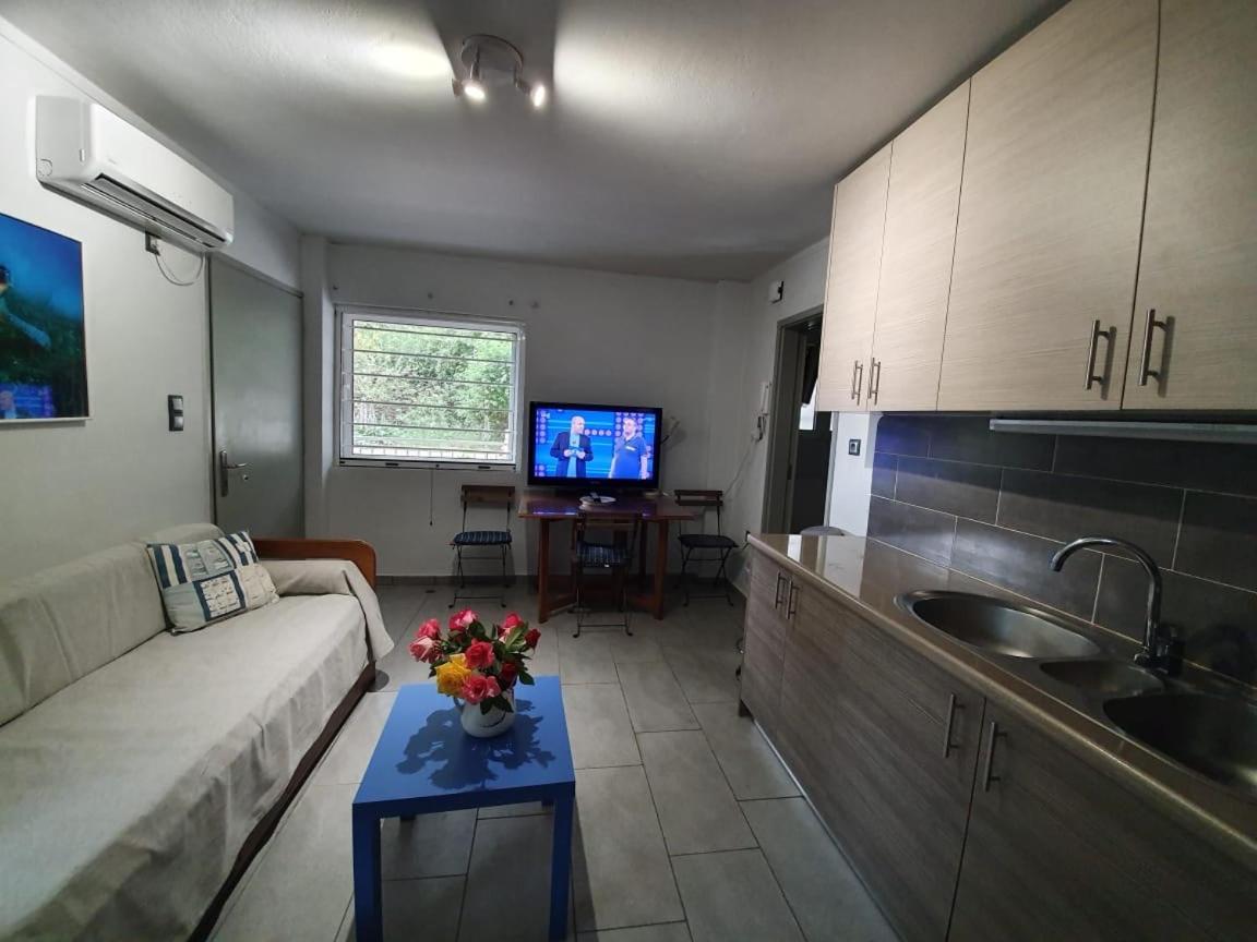 Sea & City Mary'S Residence 雅典 外观 照片